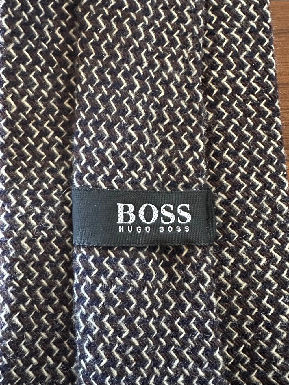 BOSS Hugo Boss Black and Cream Woven Knit Scarf